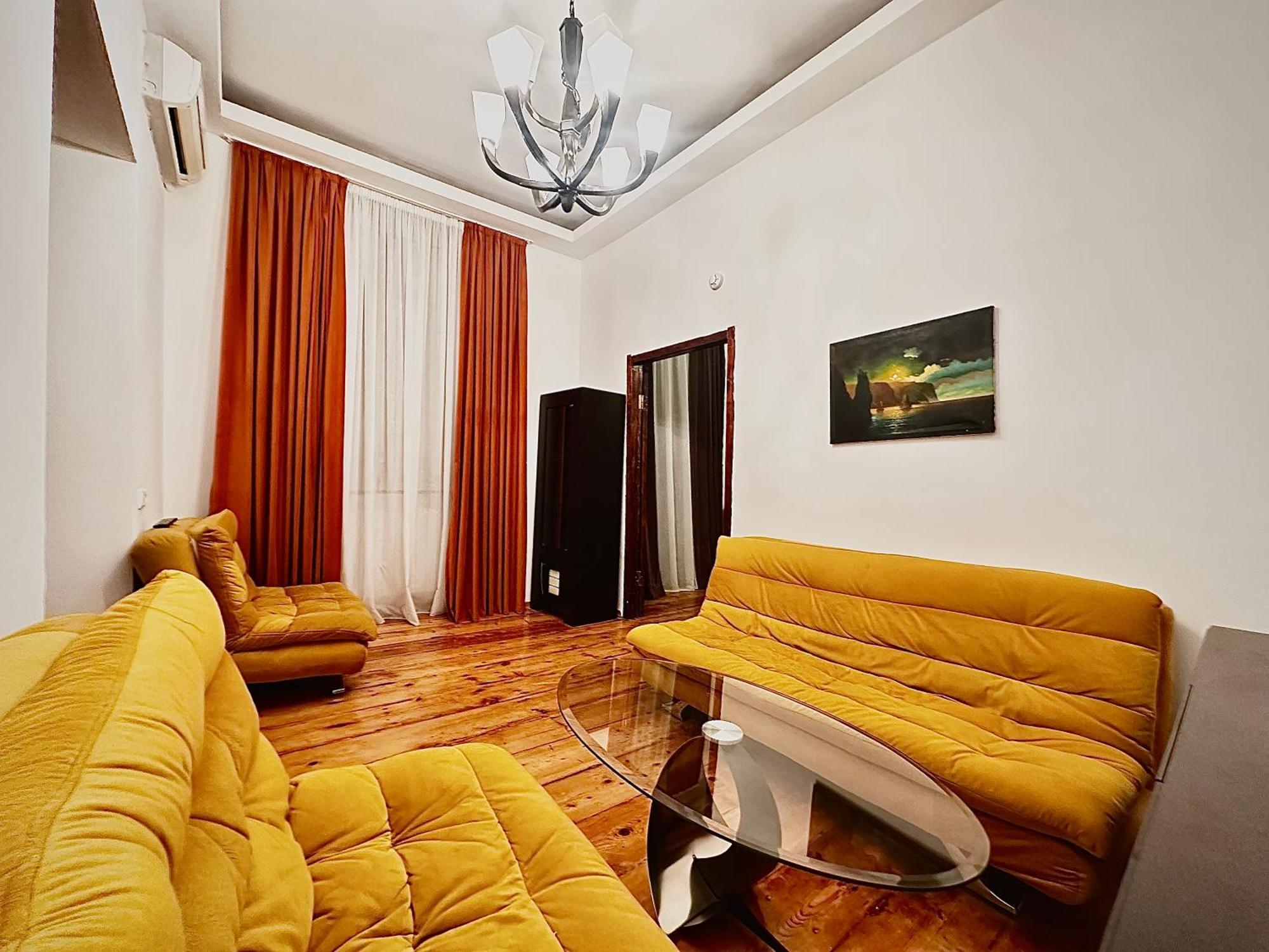 Rezis sweet home Tbilisi Buitenkant foto