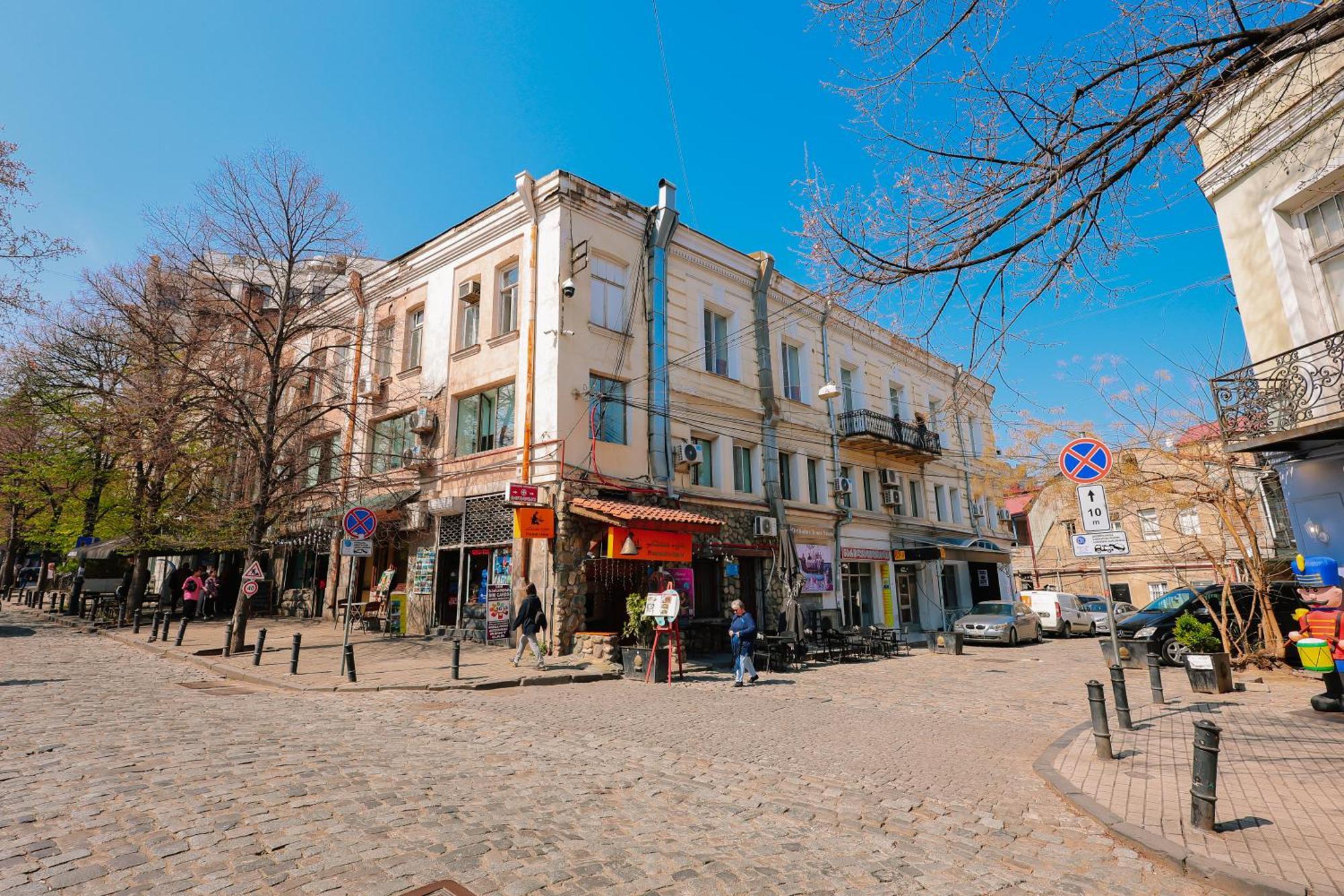 Rezis sweet home Tbilisi Buitenkant foto